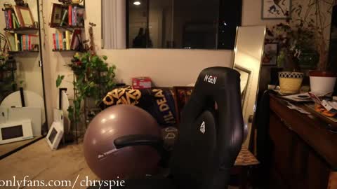 Chrys online show from 05-23-26, 05:34