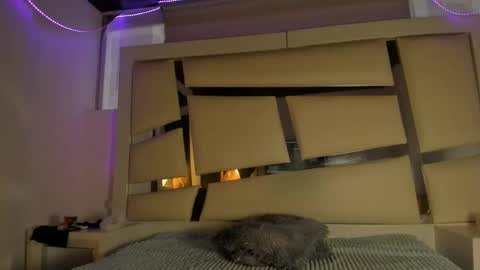 instagram chrystaljade.1 online show from 03-16-26, 12:53