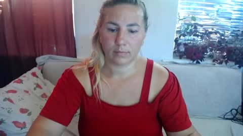 Snapshot of chrystalbella chatting on 07-01-26, 04:47 Diana online show from 07-01-26, 04:47