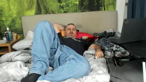 chubbydaddybear82 online show from 11-09-25, 05:28