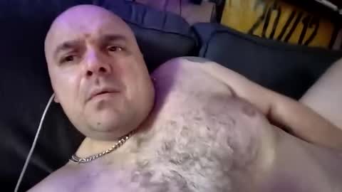 chubbyman40 online show from 05-06-26, 06:08