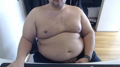 Snapshot of chubbyvix chatting on 11-03-25, 07:15 AstorYvr online show from 11-03-25, 07:15