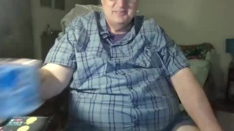 Snapshot of chubbywren chatting on 04-02-26, 04:10 Wren online show from 04-02-26, 04:10