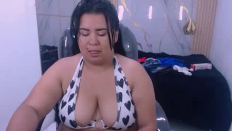 paula online show from 10-12-25, 03:16