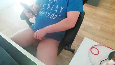 Snapshot of chucky606 chatting on 02-08-25, 11:01 chucky606 online show from 02-08-25, 11:01