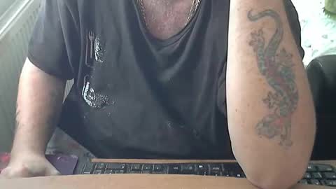 chunkisgreat online show from 11-18-25, 02:43