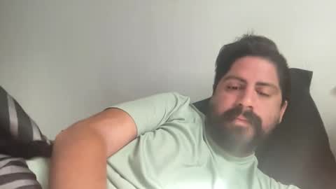 Snapshot of churris14 chatting on 09-11-25, 01:44 Alex online show from 09-11-25, 01:44
