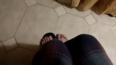 Snapshot of ciccilli chatting on 10-15-25, 10:21 ciccilli online show from 10-15-25, 10:21