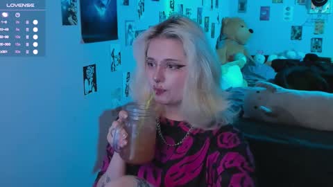 Helen and Teya online show from 12-02-25, 11:26