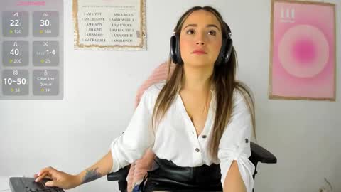 Ciindy Lovers online show from 01-12-26, 03:17