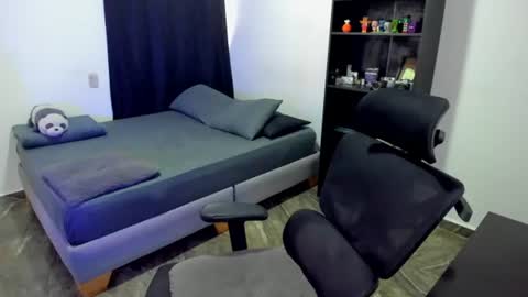 Luna and Sebas  online show from 06-13-26, 09:02