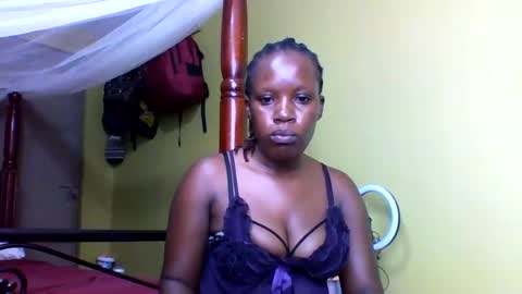 Snapshot of cinddy_14 chatting on 01-01-25, 07:52 cinddy 14 online show from 01-01-25, 07:52