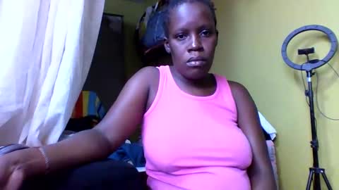 Snapshot of cinddy_14 chatting on 10-28-25, 07:34 cinddy 14 online show from 10-28-25, 07:34