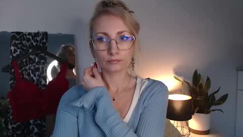 Cinderella online show from 04-02-26, 06:00