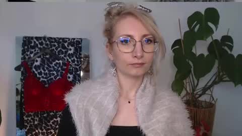 Cinderella online show from 04-09-26, 06:19