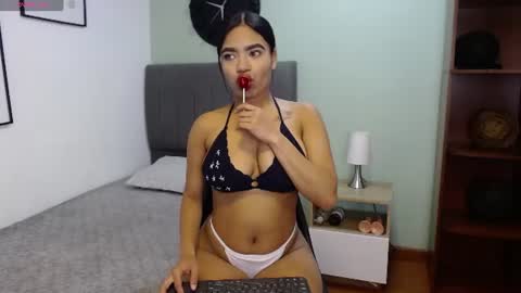 Snapshot of cindy_vera chatting on 07-24-26, 02:15 Cindy online show from 07-24-26, 02:15