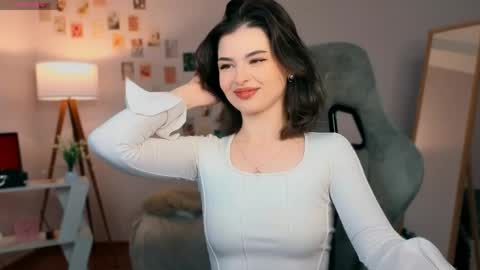 Snapshot of cindyclub_ chatting on 06-05-26, 03:35 Rebbeka online show from 06-05-26, 03:35