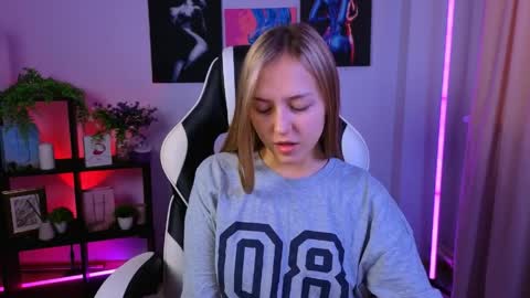 cindylovesmith online show from 04-05-26, 05:59