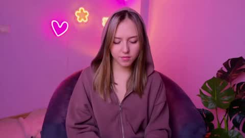 cindylovesmith online show from 05-27-26, 04:09