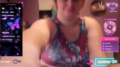 Snapshot of cinnaburwood chatting on 12-09-24, 08:33 Cinna online show from 12-09-24, 08:33