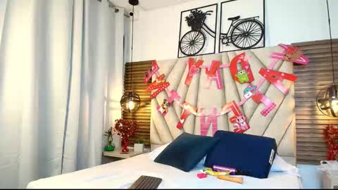 Snapshot of cinthiabaker chatting on 09-17-25, 11:23 cinthiabaker online show from 09-17-25, 11:23