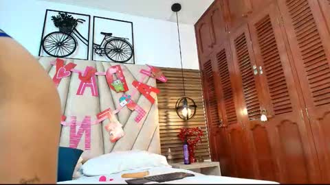 Snapshot of cinthiabaker chatting on 09-18-25, 11:23 cinthiabaker online show from 09-18-25, 11:23