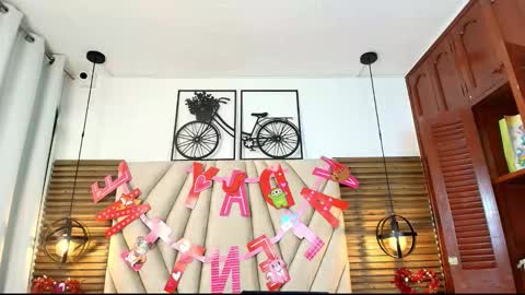 Snapshot of cinthiabaker chatting on 09-23-25, 12:08 cinthiabaker online show from 09-23-25, 12:08