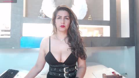 Cinthya  online show from 01-22-25, 12:38