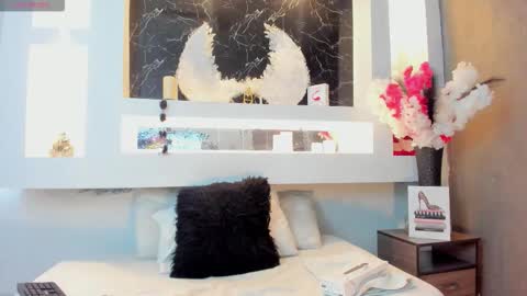 Cinthya  online show from 09-29-25, 12:10