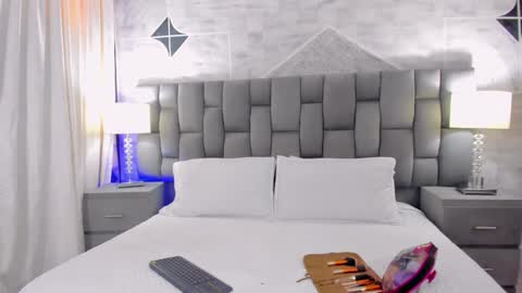 Snapshot of cintiacolins chatting on 12-22-24, 08:47 CintiaCollins online show from 12-22-24, 08:47