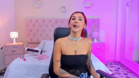 Snapshot of cintiacolins chatting on 11-04-25, 09:36 CintiaCollins online show from 11-04-25, 09:36