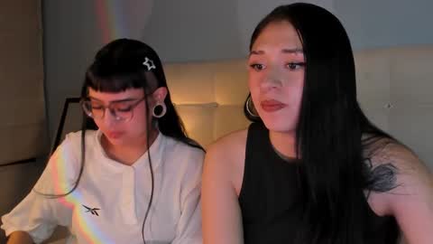 Snapshot of cintya_kors chatting on 09-20-25, 02:34 Cintya online show from 09-20-25, 02:34