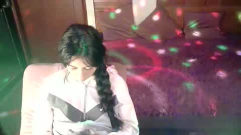 Snapshot of cintya_torres_1 chatting on 03-26-26, 08:09 cintya torres online show from 03-26-26, 08:09