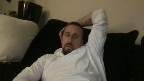 Snapshot of citizen747 chatting on 11-02-25, 10:01 citizen747 online show from 11-02-25, 10:01