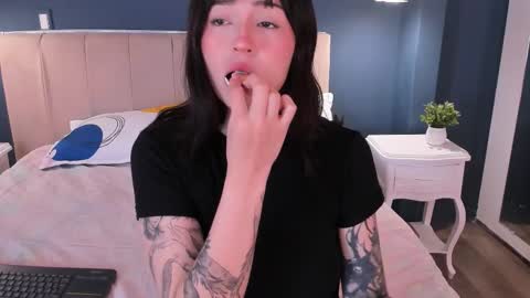 Anna online show from 02-11-26, 03:55