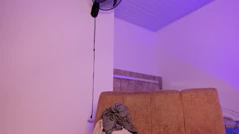 cj_davis1 online show from 12-21-25, 02:13