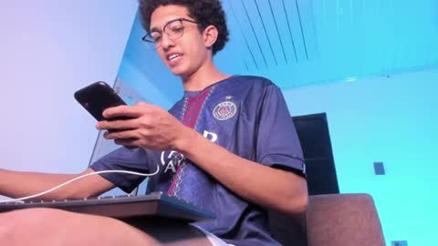 Snapshot of cj_davis1 chatting on 05-12-26, 03:47 cj_davis1 online show from 05-12-26, 03:47