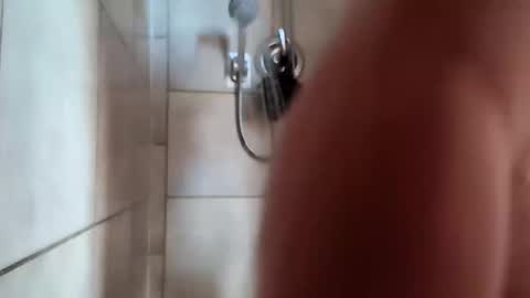 Snapshot of cladius123 chatting on 09-28-25, 03:39 cladius123 online show from 09-28-25, 03:39