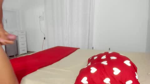 Claimom online show from 10-23-25, 04:56