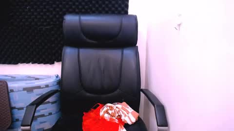 claire online show from 05-29-26, 07:39