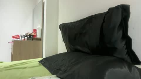 claire_siroksi online show from 04-08-26, 03:34