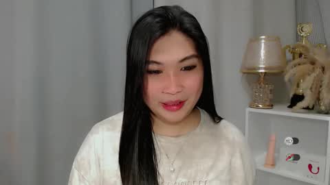 CLAIRE online show from 05-04-26, 10:00