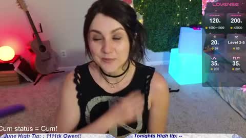 Snapshot of claireity chatting on 06-18-26, 03:07 Claire online show from 06-18-26, 03:07