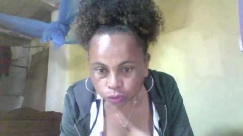 clairette9794 online show from 06-10-26, 08:02