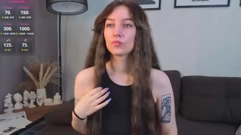 Snapshot of clairwittenmyer chatting on 07-20-26, 01:09 Im Amy online show from 07-20-26, 01:09