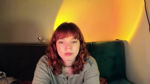 Snapshot of clancyosbourne chatting on 12-15-24, 01:24 Clancy online show from 12-15-24, 01:24