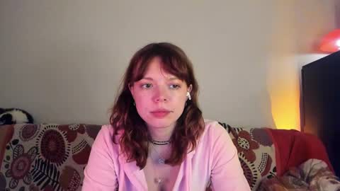 Snapshot of clancyosbourne chatting on 01-05-25, 08:10 Clancy online show from 01-05-25, 08:10