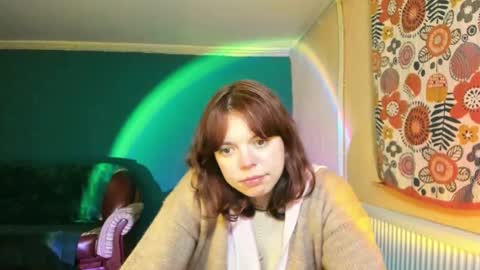 Snapshot of clancyosbourne chatting on 02-08-25, 01:22 Clancy online show from 02-08-25, 01:22