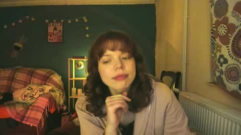 Snapshot of clancyosbourne chatting on 02-25-25, 08:51 Clancy online show from 02-25-25, 08:51