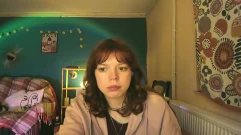 Snapshot of clancyosbourne chatting on 02-27-25, 01:38 Clancy online show from 02-27-25, 01:38